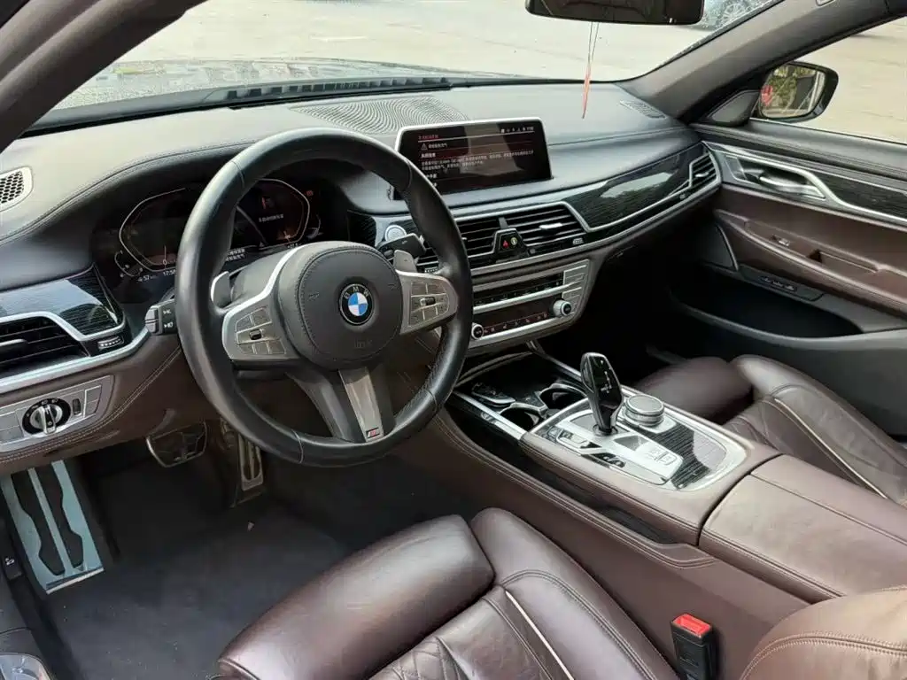 BMW 7 Series 2022 — фото 4
