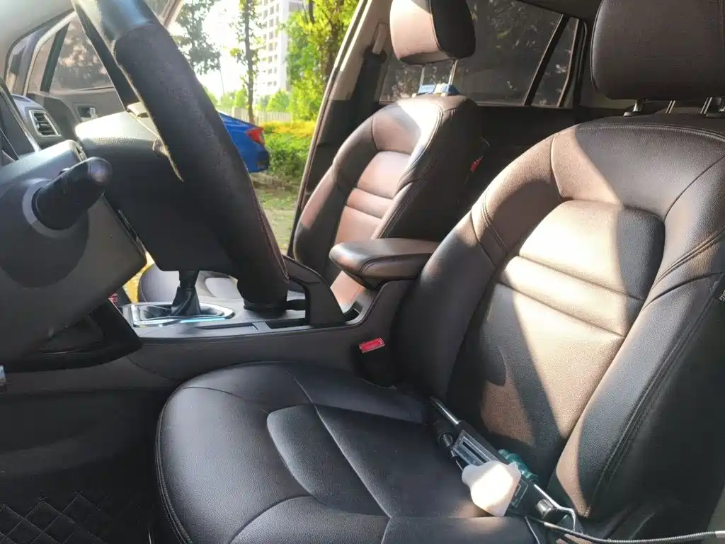 GAC Motor Trumpchi GS4 2015 — фото 8