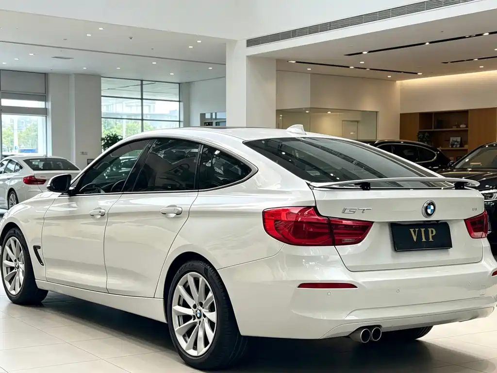 BMW 3 Series GT 2018 — фото 7