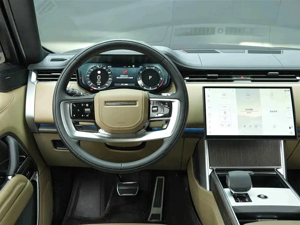 Land Rover Range Rover 2024 — фото 18