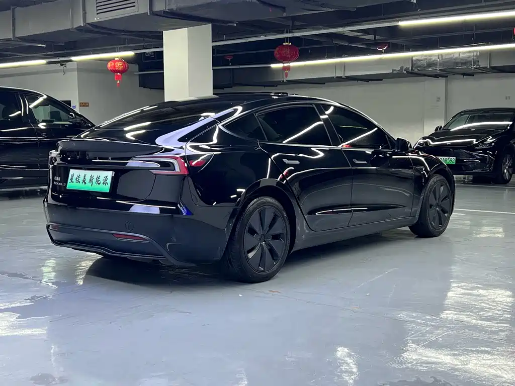 Tesla Model 3 2025 — фото 14