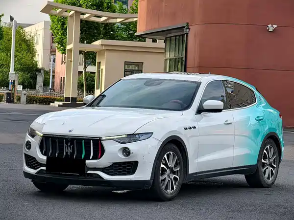 Maserati Levante 2016