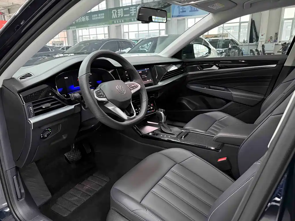 Volkswagen Passat 2023