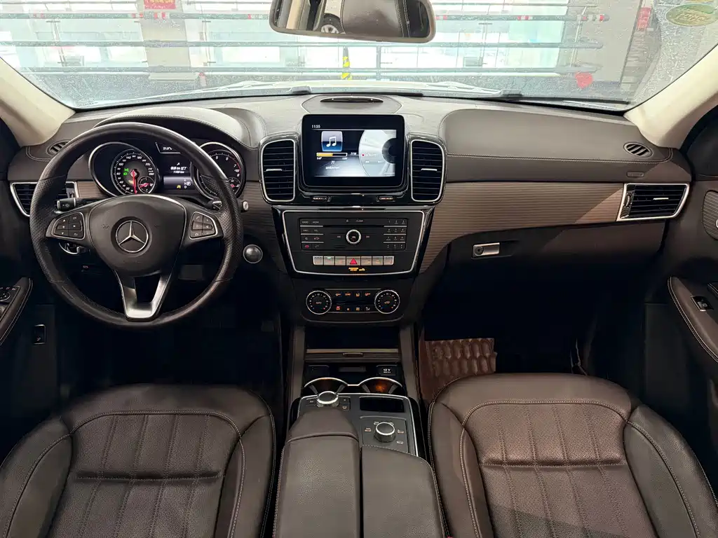 Mercedes-Benz GLE 2018 — фото 12