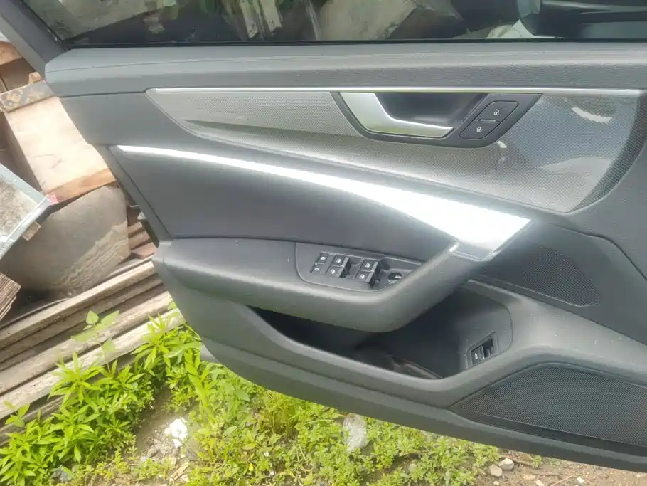 Audi A6L 2020