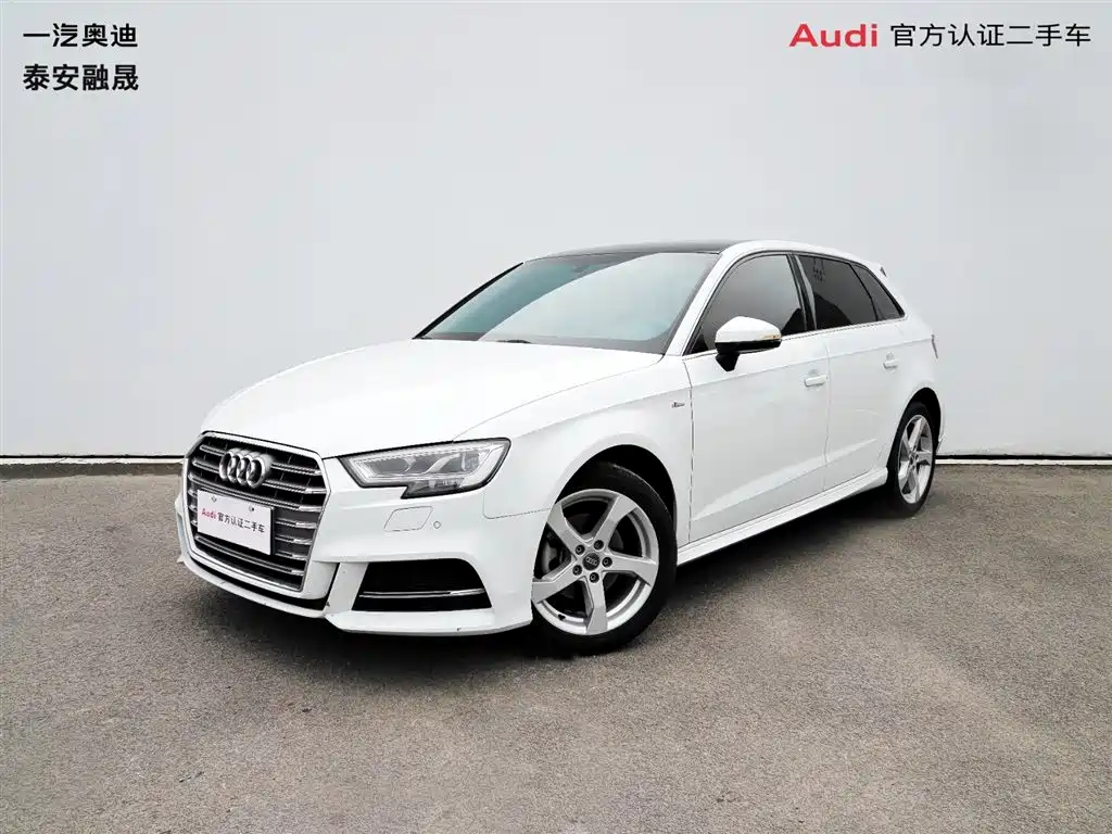 Audi A3 2021 — фото 1
