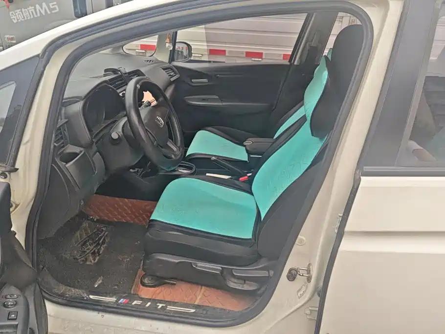 Honda Fit 2018 — фото 9