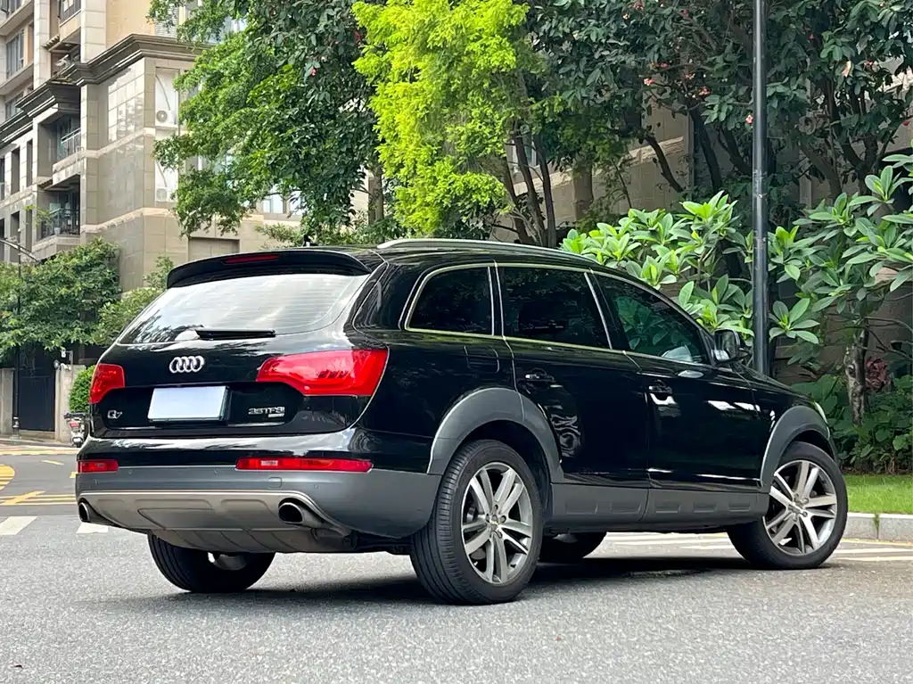 Audi Q7 2014 — фото 25