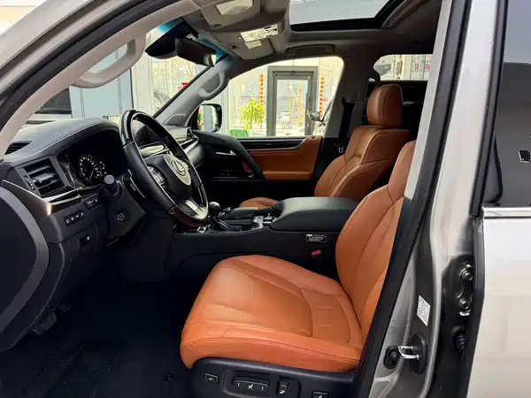 Lexus LX 2019