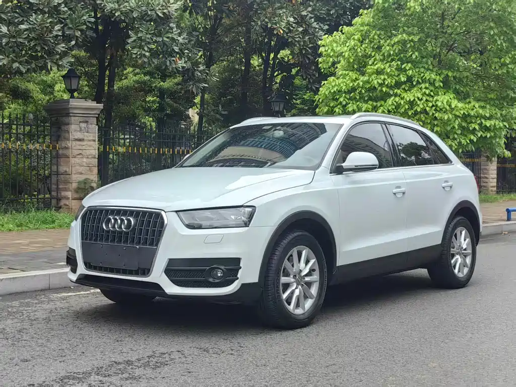 Audi Q3 2014 — фото 1