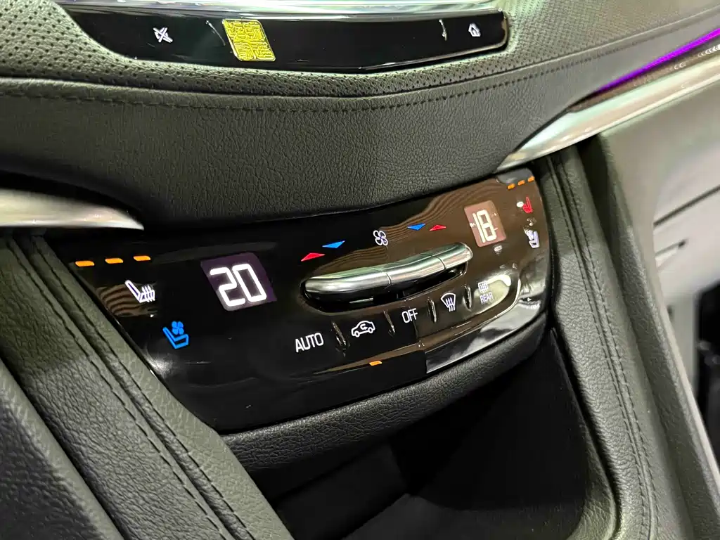 Cadillac XT5 2022 — фото 17