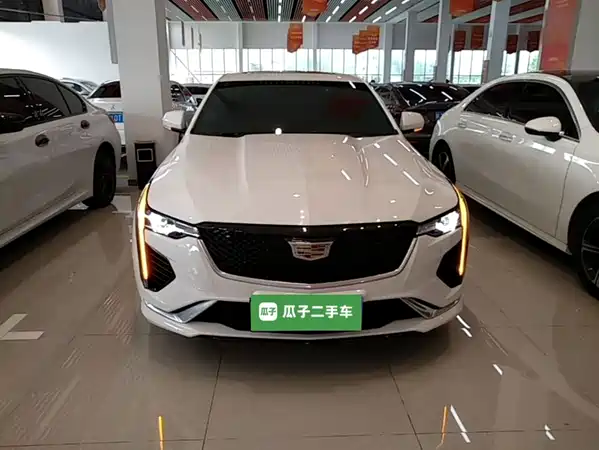 Cadillac CT4 2023