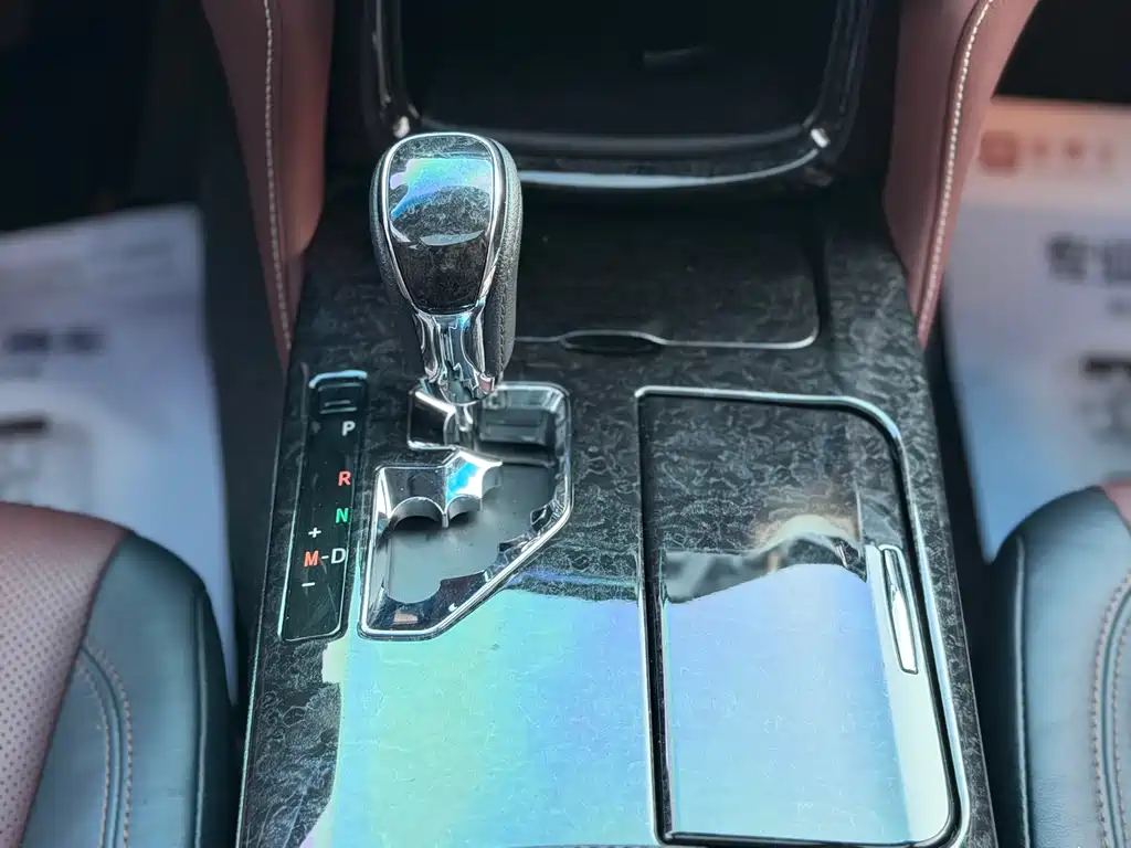 Toyota Crown 2018 — фото 11