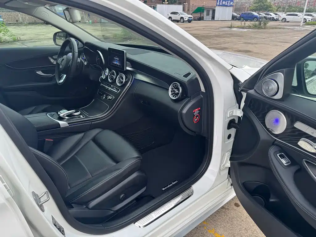 Mercedes-Benz C-Class 2018