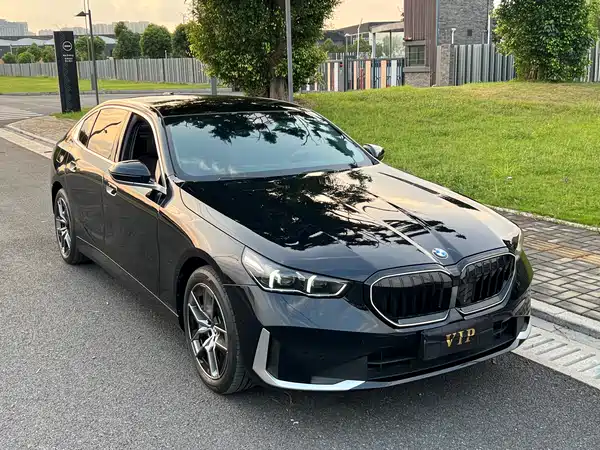 BMW 5 Series 2024