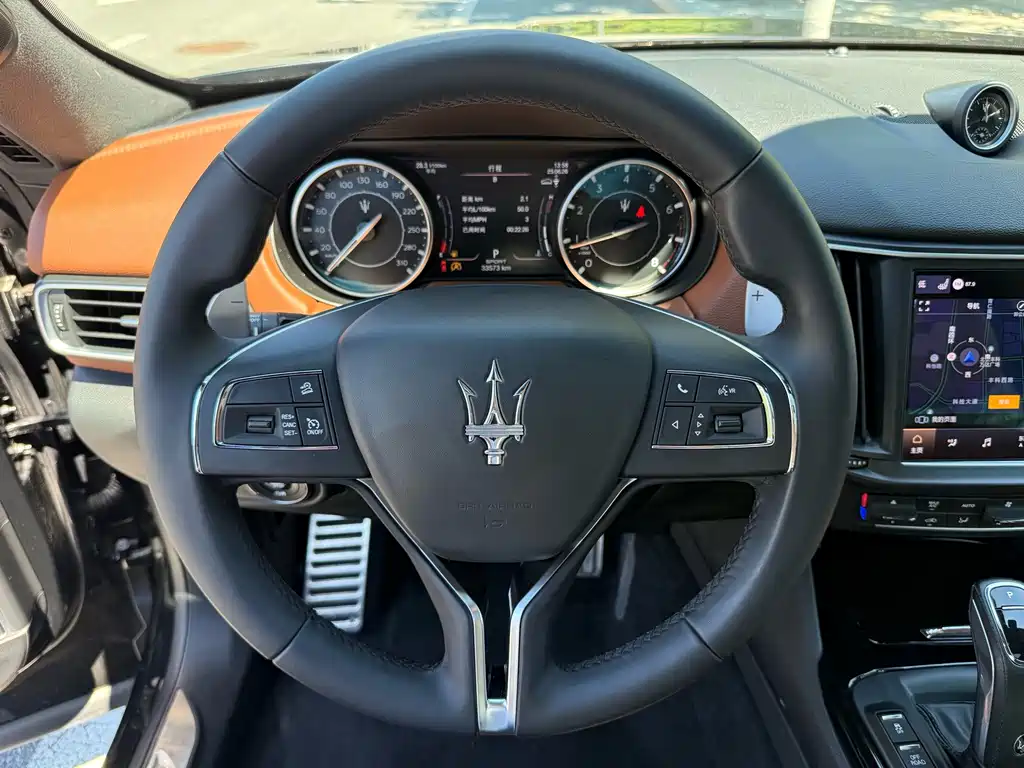 Maserati Levante 2022 — фото 13