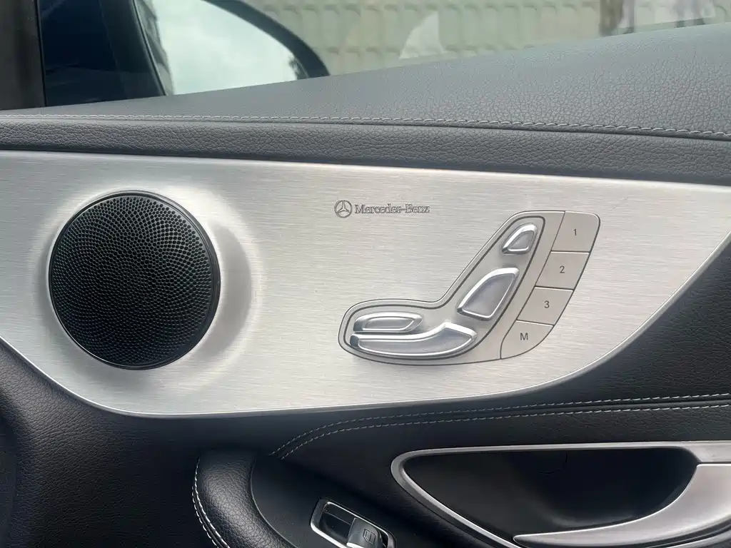 Mercedes-Benz C-Class 2017 — фото 26