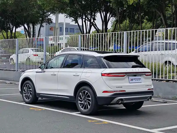 Lincoln Corsair 2020