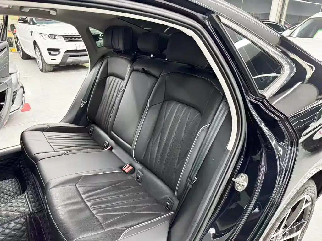 Volkswagen Passat 2023 — фото 13