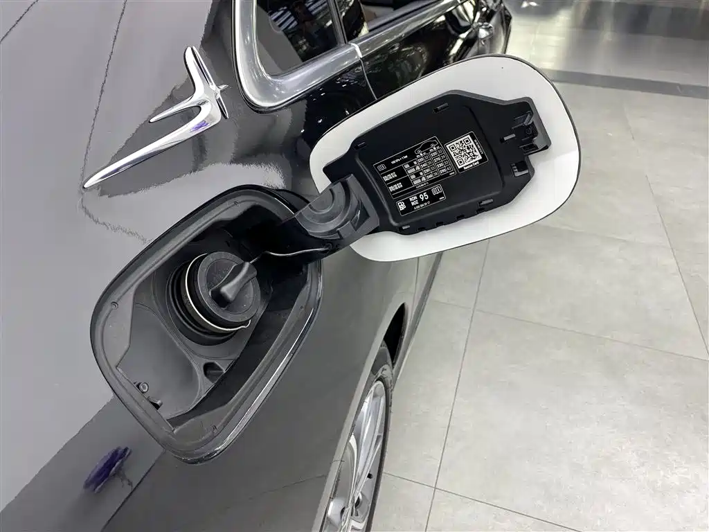 Mercedes-Benz E-Class 2020 — фото 26