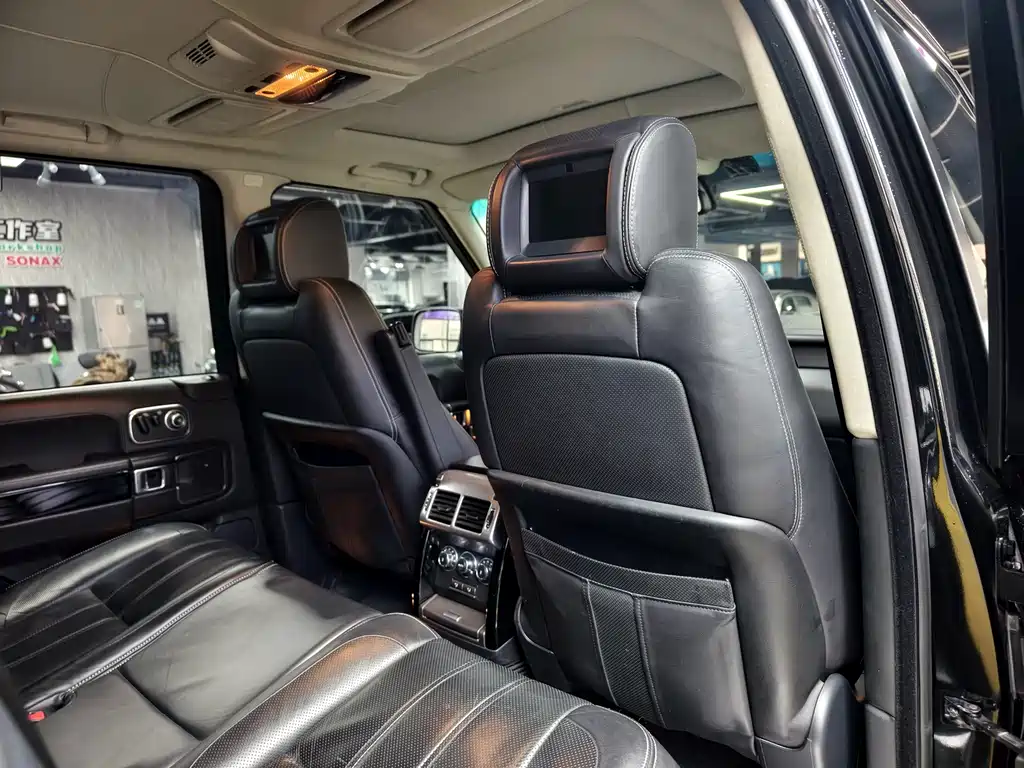 Land Rover Range Rover 2010 — фото 13