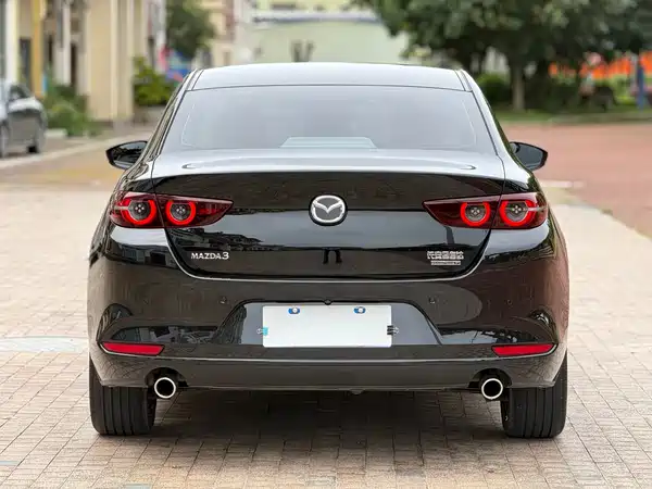 Mazda 3 Axela 2024