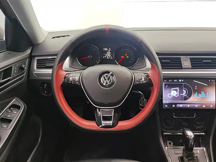 Volkswagen Bora 2018 — фото 15