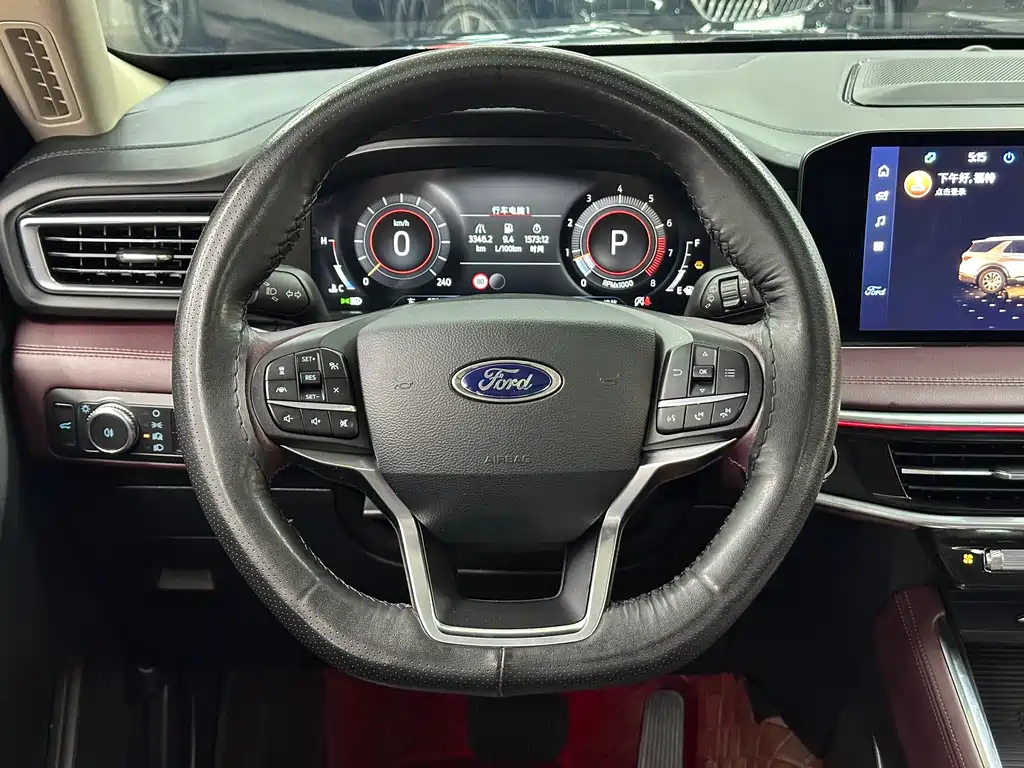 Ford Explorer 2023 — фото 20