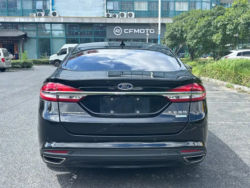 Ford Mondeo 2018 — фото 5