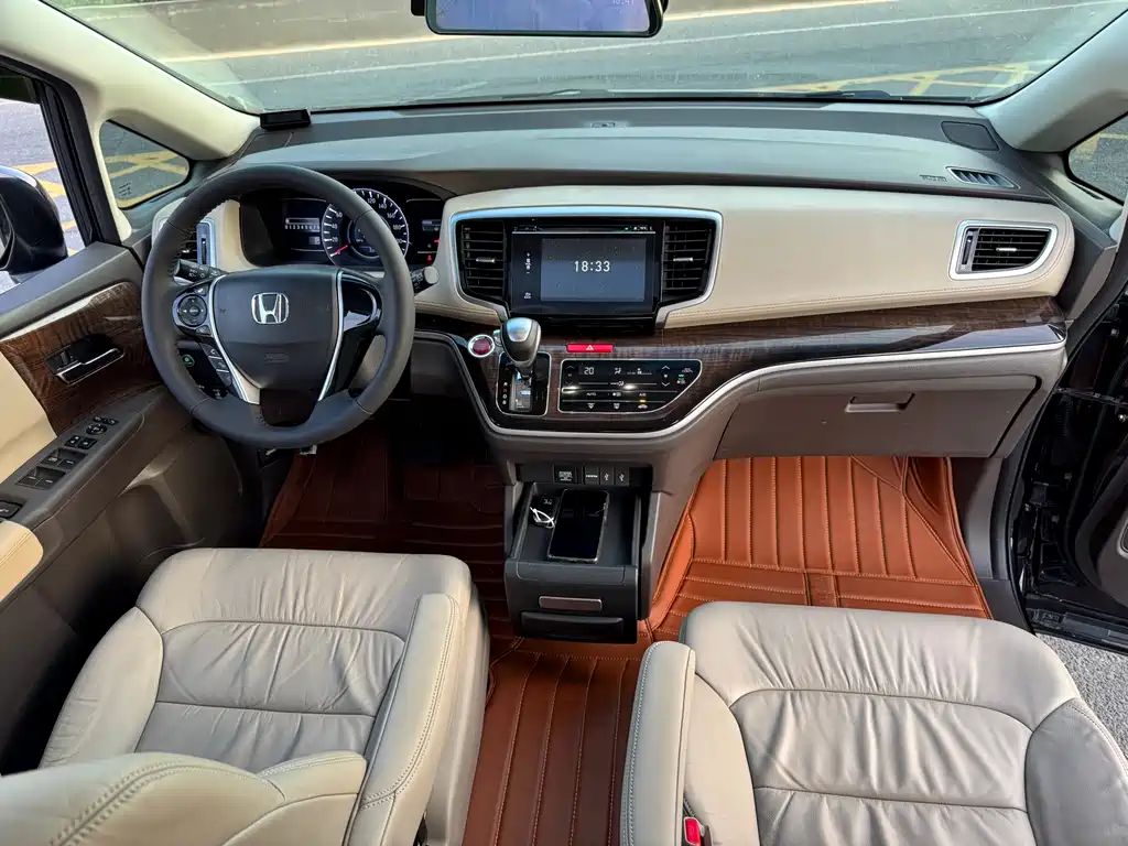 Honda Odyssey 2014 — фото 14