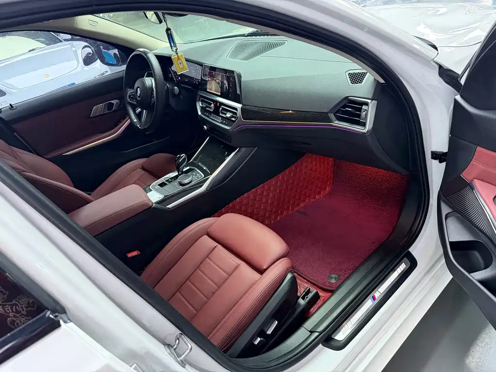 BMW 3 Series 2019 — фото 9