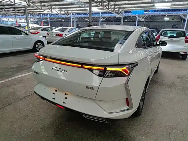 Dongfeng Yixuan 2022
