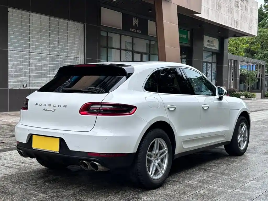 Porsche Macan 2016 — фото 9
