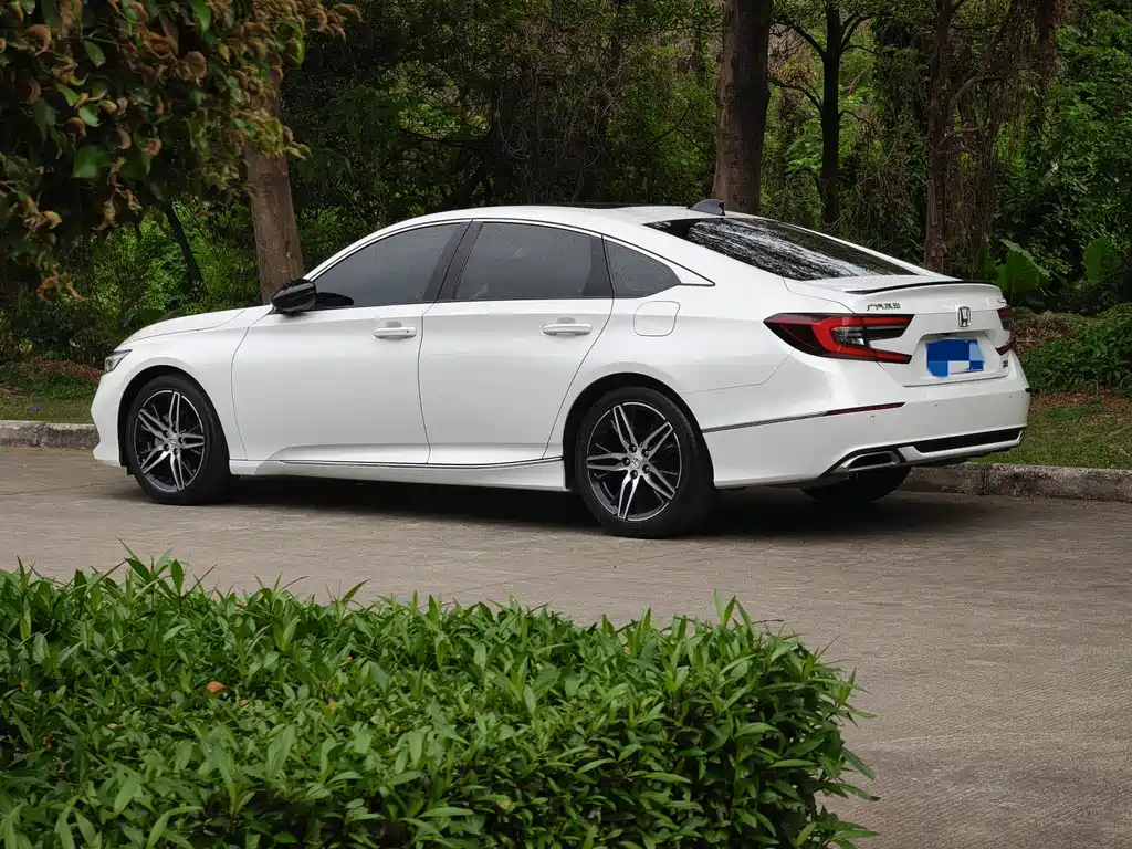 Honda Accord 2023 — фото 3