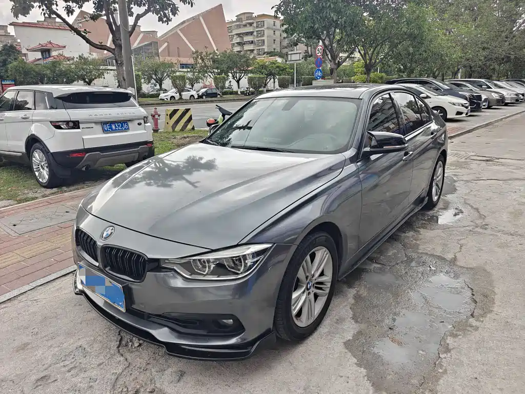 BMW 3 Series 2017 — фото 1