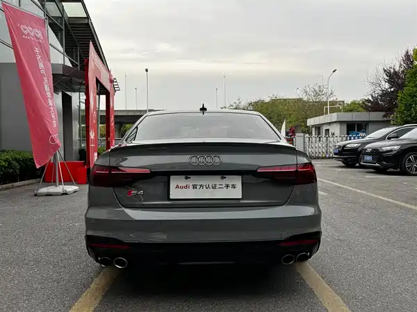 Audi S4 2023
