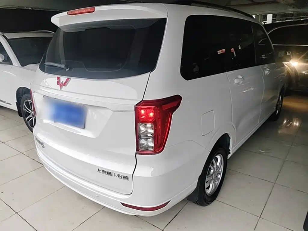 Wuling Hongguang 2021