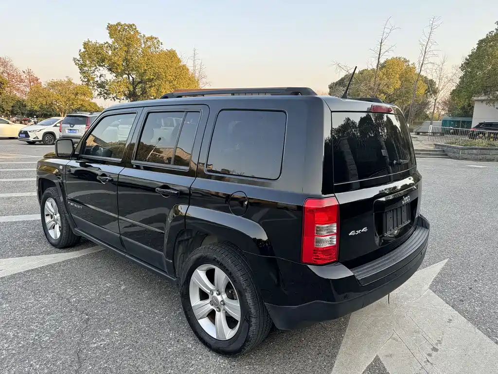 Jeep Patriot 2014 — фото 22
