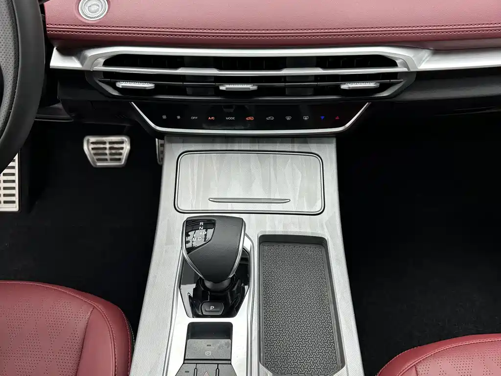 Jetour X70 PLUS 2022 — фото 16