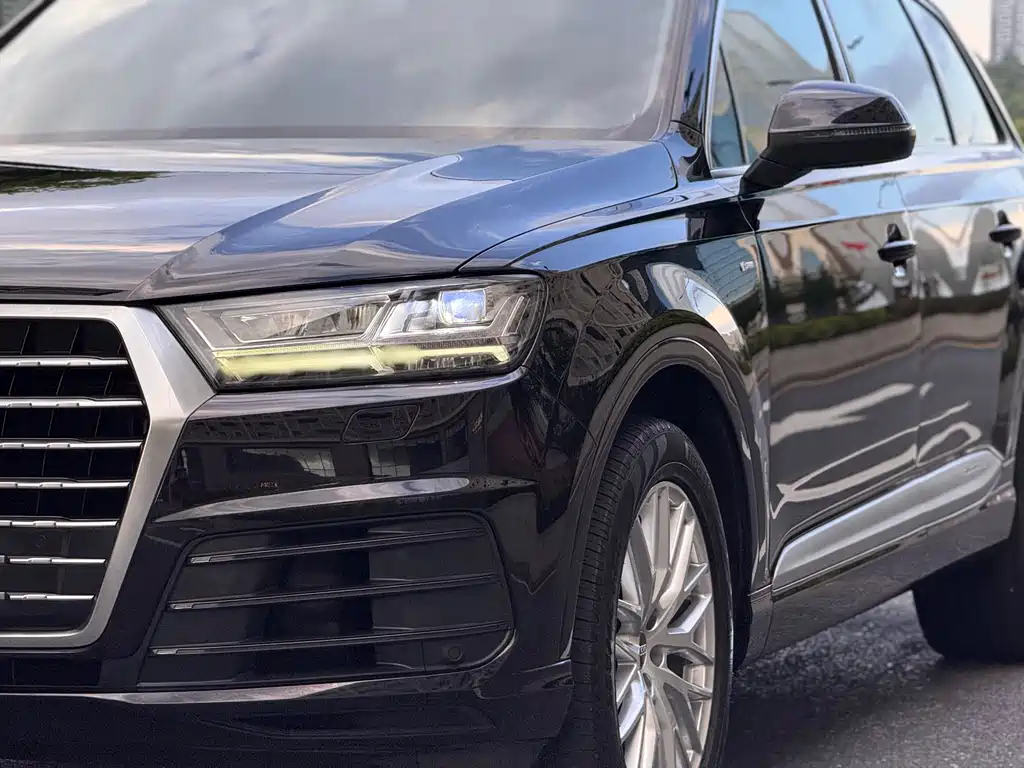 Audi Q7 2016 — фото 8
