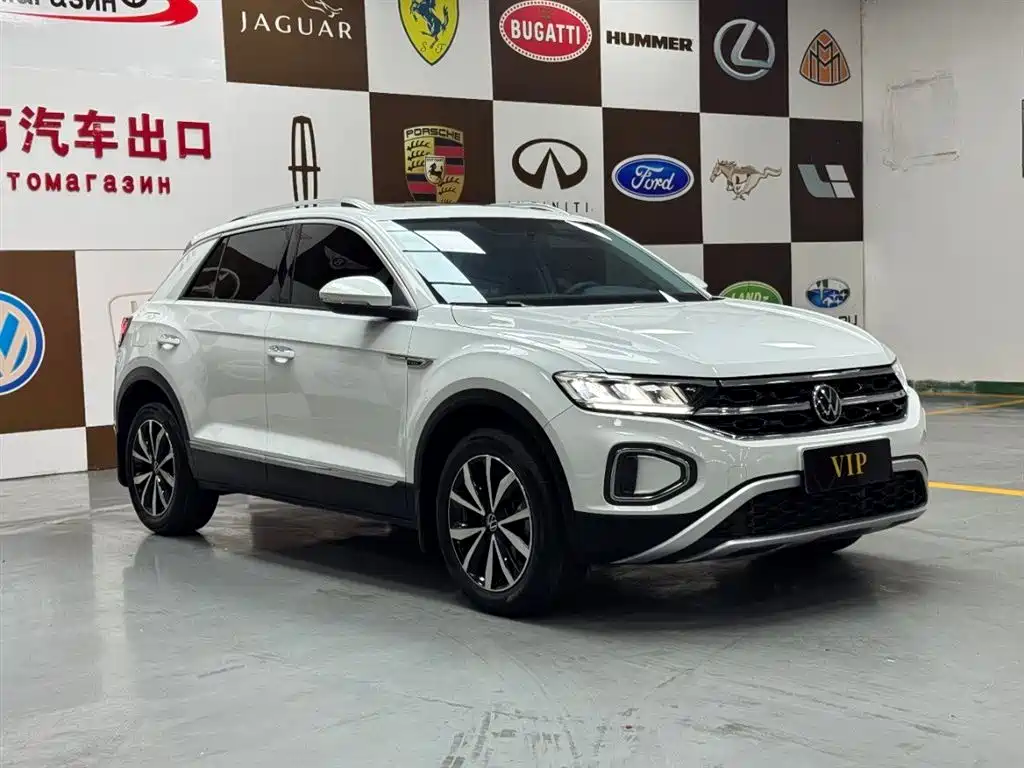 Volkswagen T-Roc 2023
