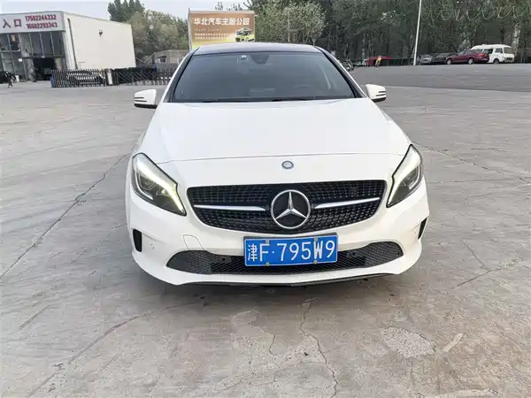 Mercedes-Benz A-Class 2015