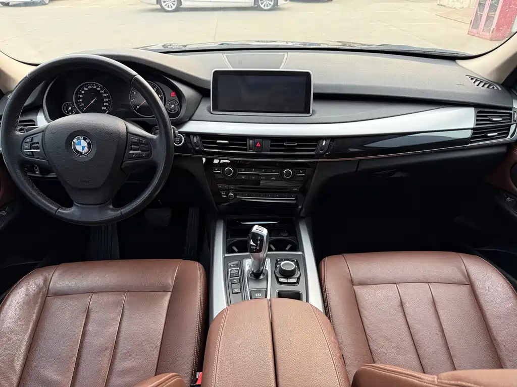 BMW X5 2018 — фото 12