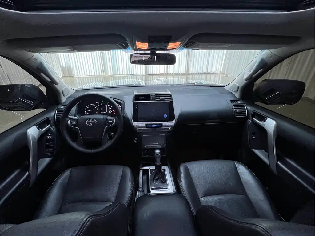 Toyota Prado 2019 — фото 12