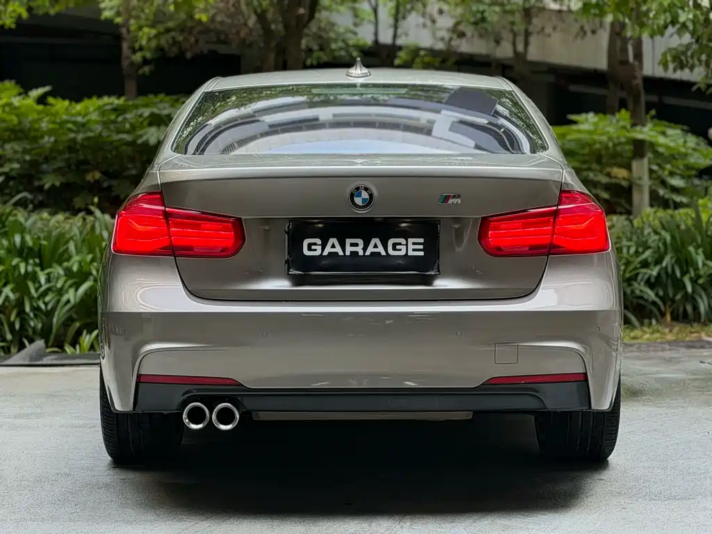 BMW 3 Series 2018 — фото 17