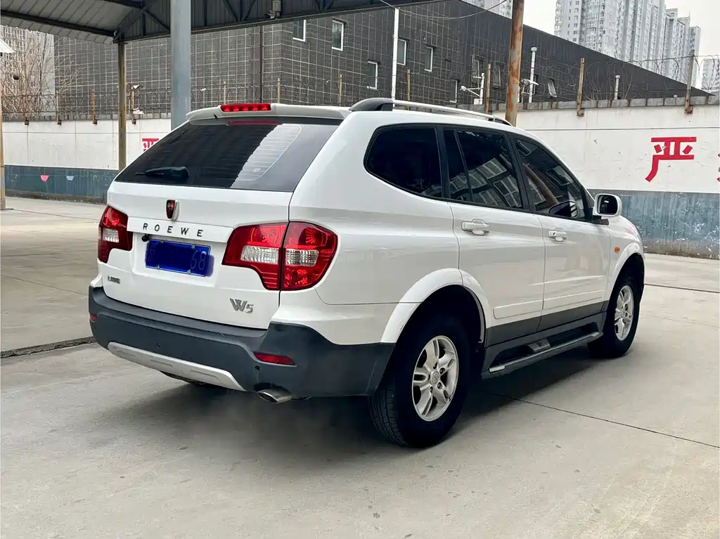 Roewe W5 2015 — фото 17