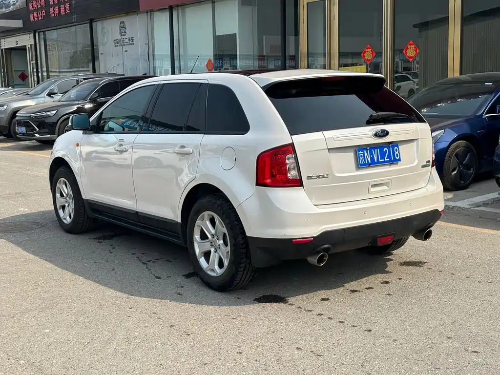 Ford Edge 2015 — фото 8