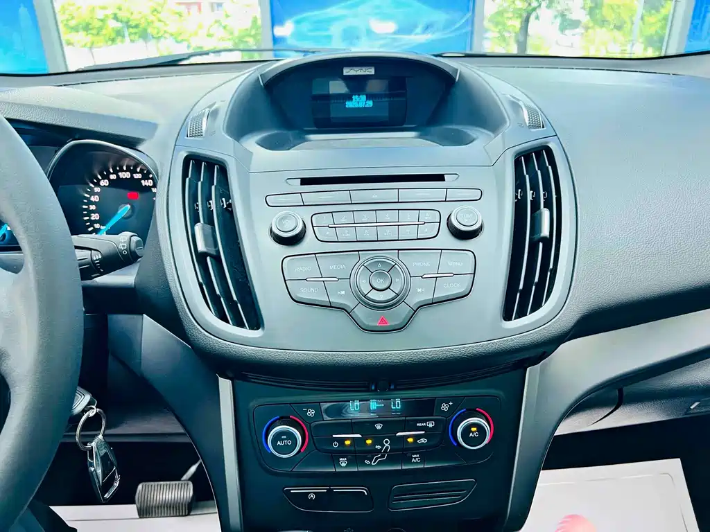 Ford Kuga 2019 — фото 14