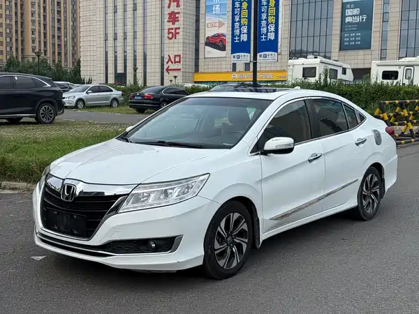 Honda Crider 2017