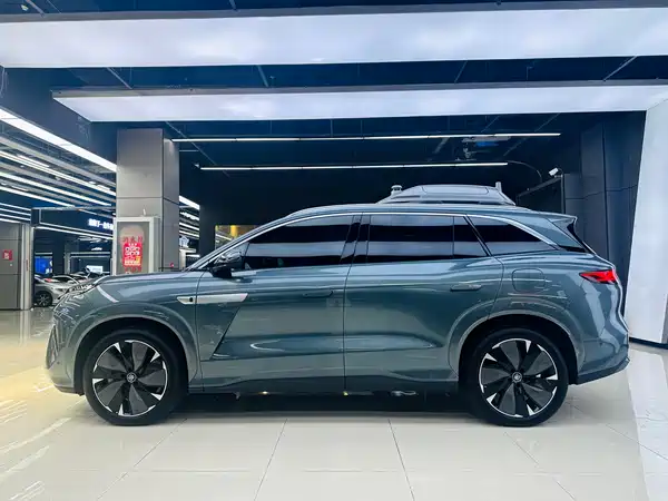 BYD Tang L 2025
